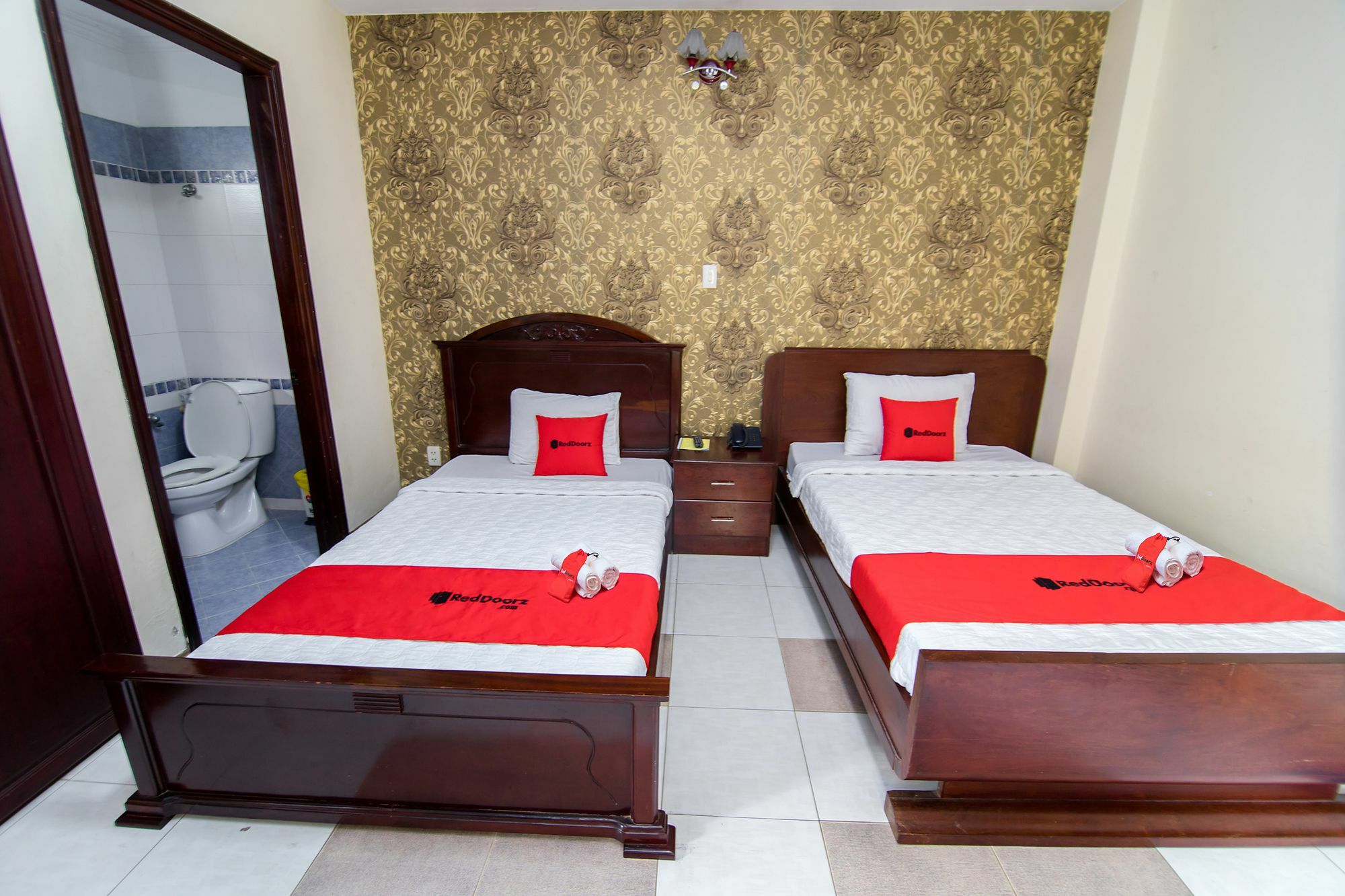 Reddoorz Near 23rd September Park Hotel 2*