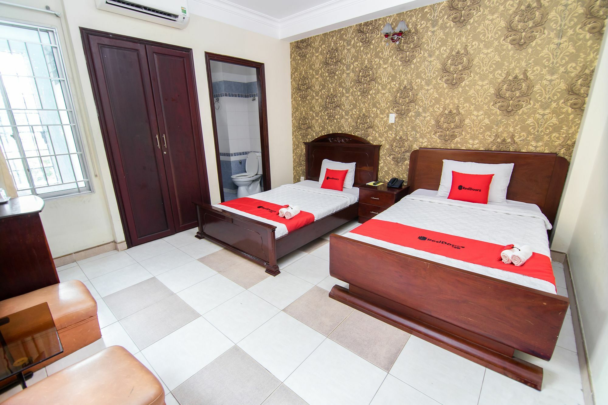 Reddoorz Near 23rd September Park Hotel