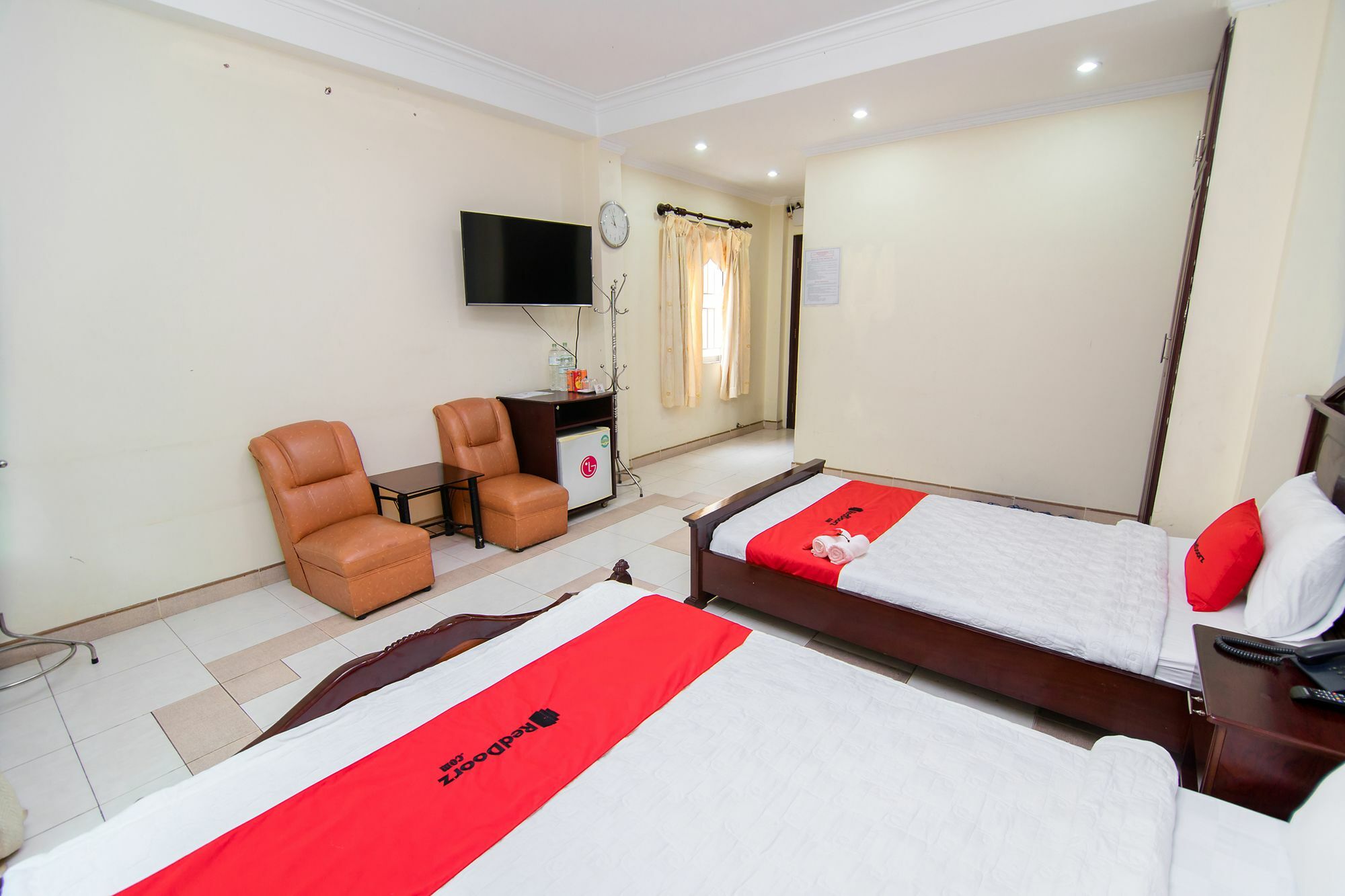 Reddoorz Near 23rd September Park Hotel